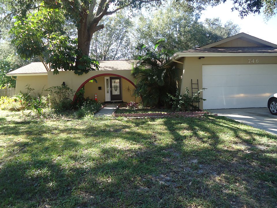 1st image of 746 Rustic Oaks Dr