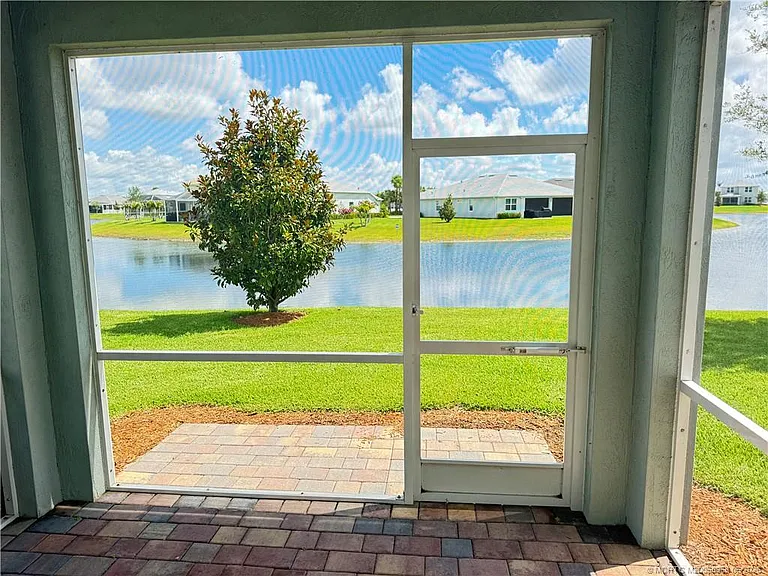 10214 SW Captiva Dr — Photo 16