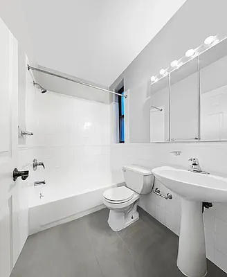 Rented by REAL New York | media 20