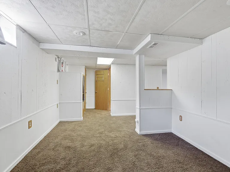 6208 Hillside Rd — Photo 25