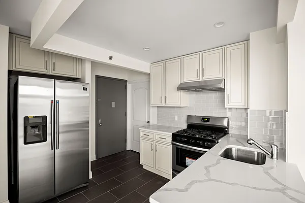 Rented by Compass | media 33