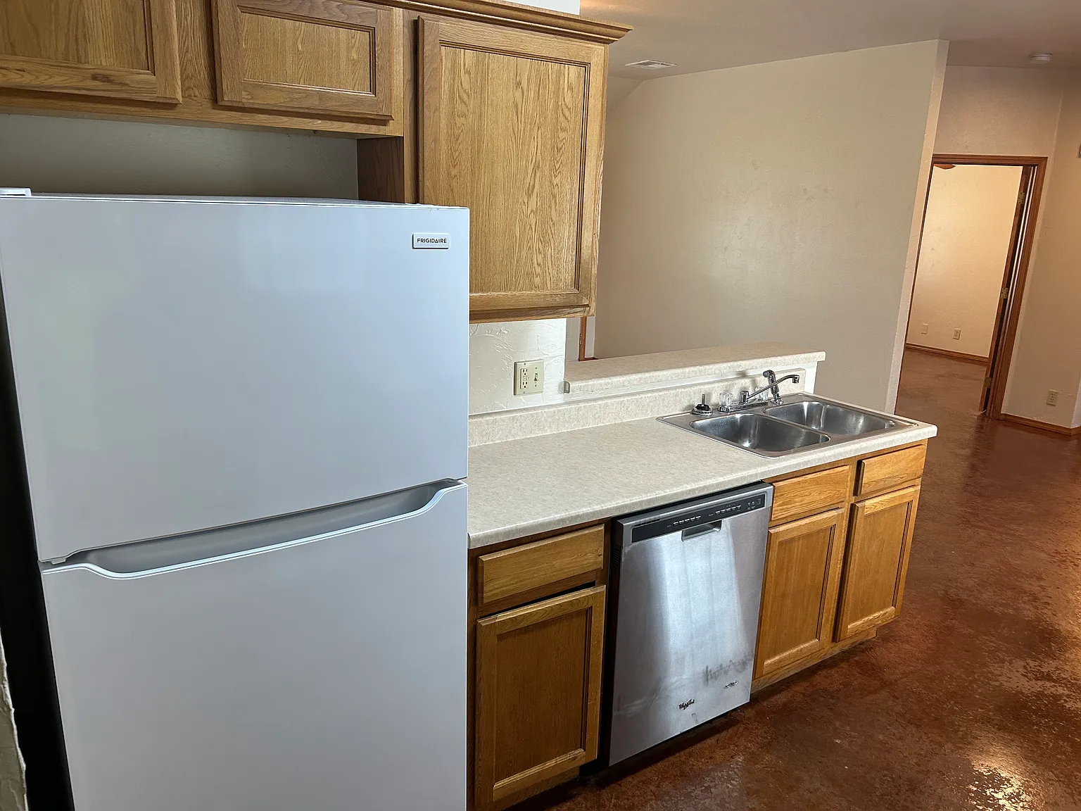 3 bed, 1229 sqft, $1,200 — Photo 4