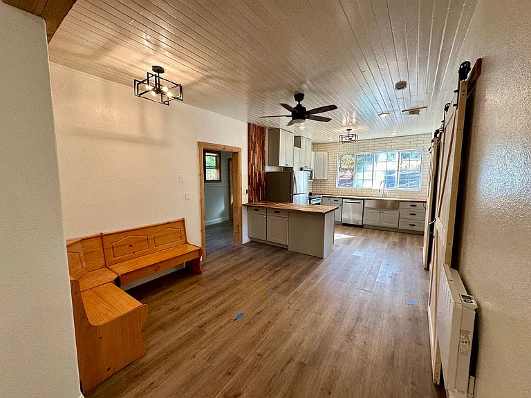 11292 Old Pond Ln — Photo 15
