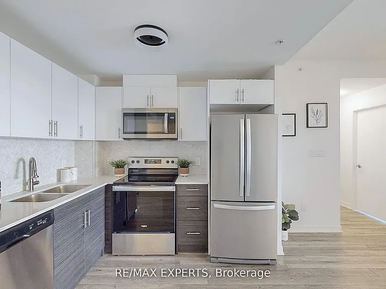 128 King St N #1202 — Photo 5