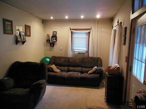 5th image of 4078 Butternut Dr