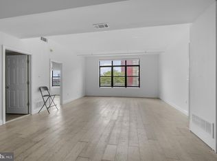 301 Spring Ln #3B, Philadelphia, PA 19128