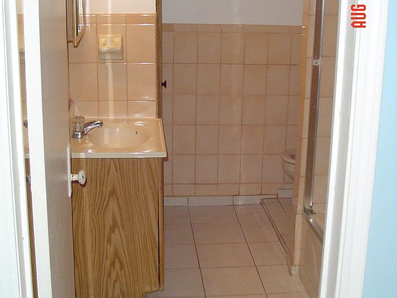 5th image of 3751 W Dickens Ave