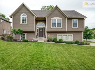 19504 W 110th St, Olathe, KS 66061