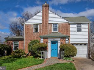 2413 N Greenhill Rd, Broomall, PA 19008