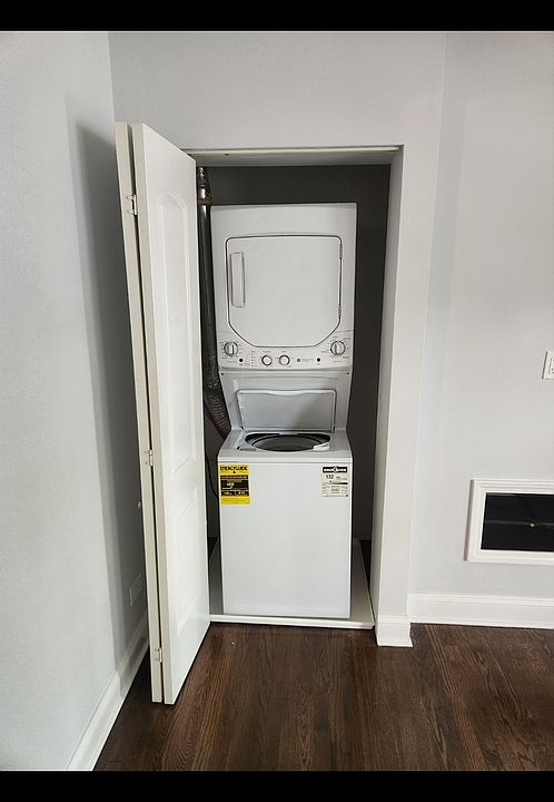 2nd image of 4700 N Ashland Ave APT 6