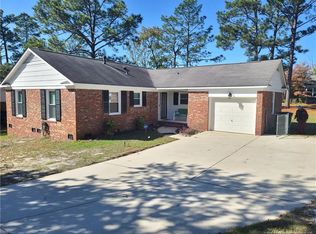 455 Deerpath Dr, Fayetteville, NC 28311