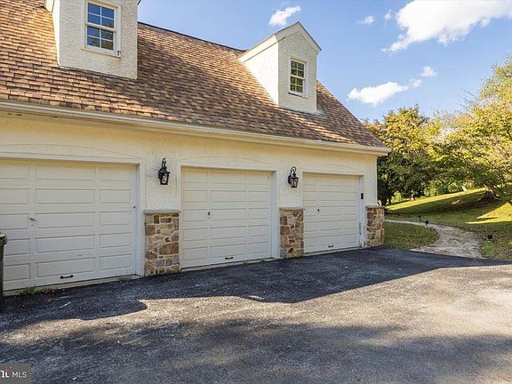 124 Knoxlyn Farm Dr, Kennett Square, PA 19348 | MLS #PACT2024634 | Zillow