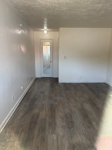1067 NE Stephens St #16 Photo 1
