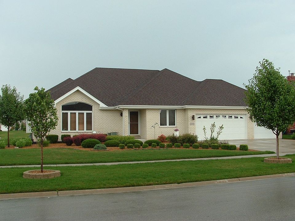 AMAZING BRICK STEP RANCH