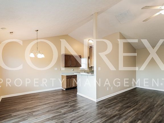 4th image of 10506 Moqui Ct