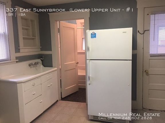 3rd image of 337 E Sunnybrook Dr