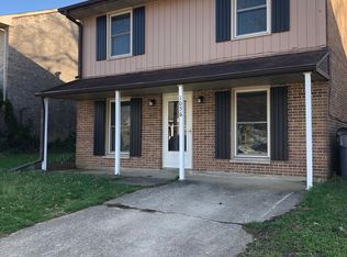 1056 Tatesbrook Dr, Lexington, KY 40517