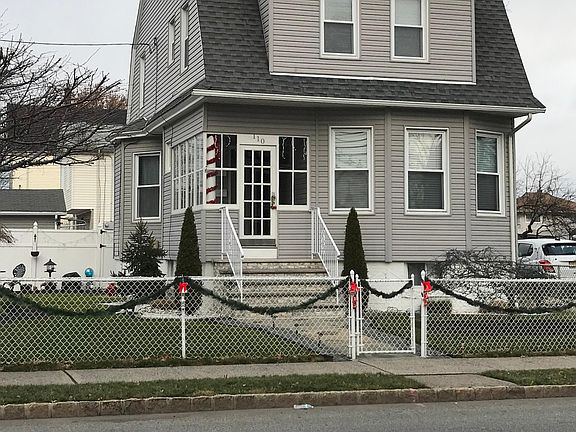 2nd image of 110 Little St #2