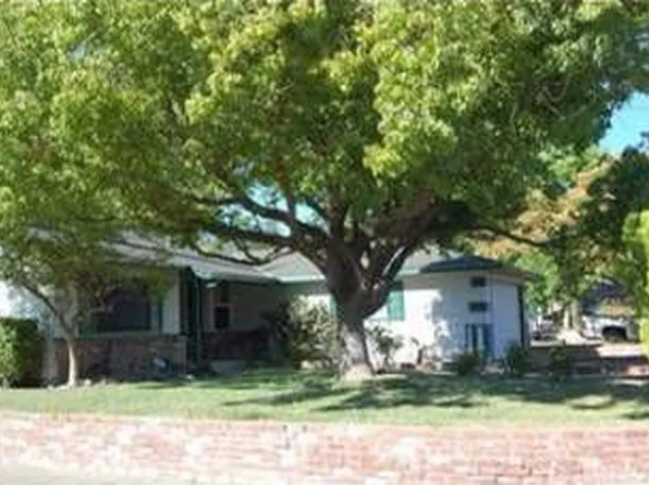 8043 Maybelline Way, Sacramento, CA 95823