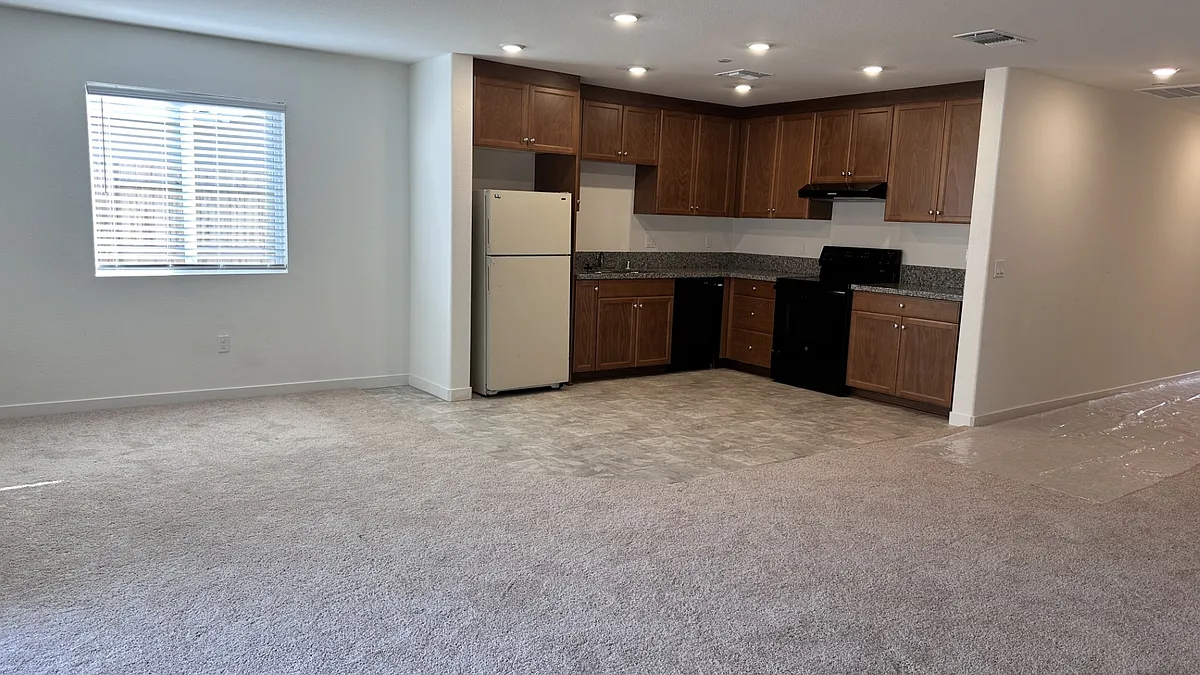 Building Photo - 356 Arpent Ct