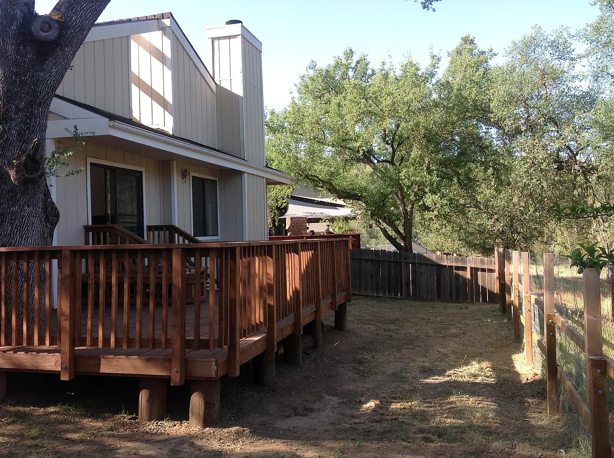 Building Photo - 5033 Bluebird Ln