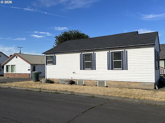 3rd image of 619 Robbins St