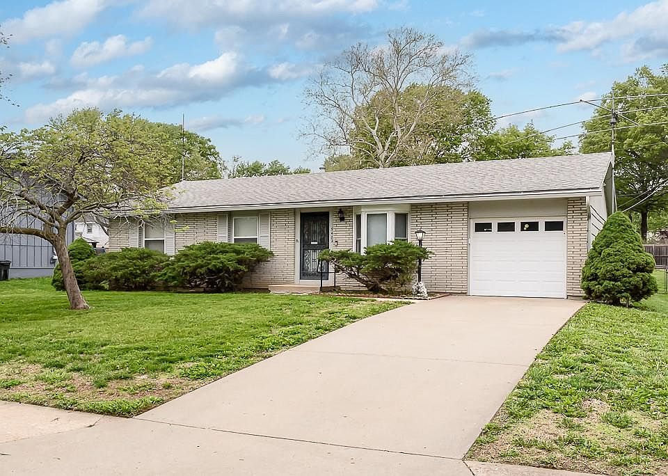 1st image of 5422 Sutton Ave