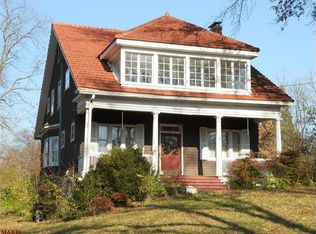 445 E Jackson Rd, Saint Louis, MO 63119