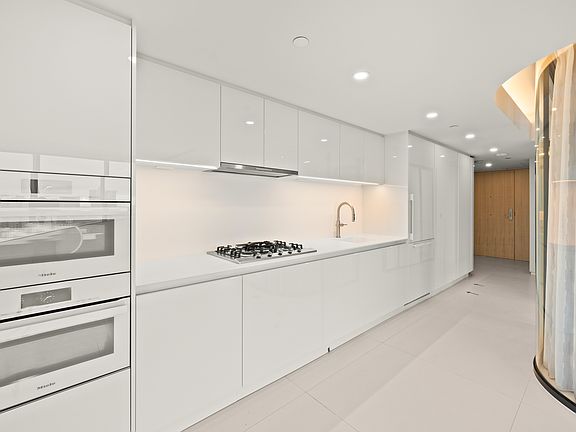 4th image of 1033 Nelson St #1706