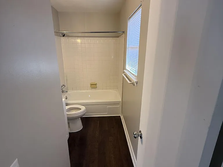 251 Rast St #H-4 — Photo 18