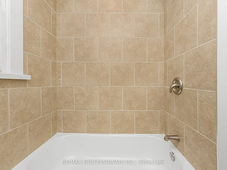 388 Wilson St #1 — Photo 10
