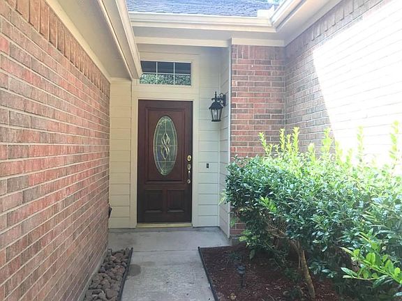 2nd image of 13406 Yaupon Holly Ln