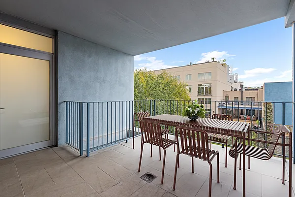 Outdoor, photo 1