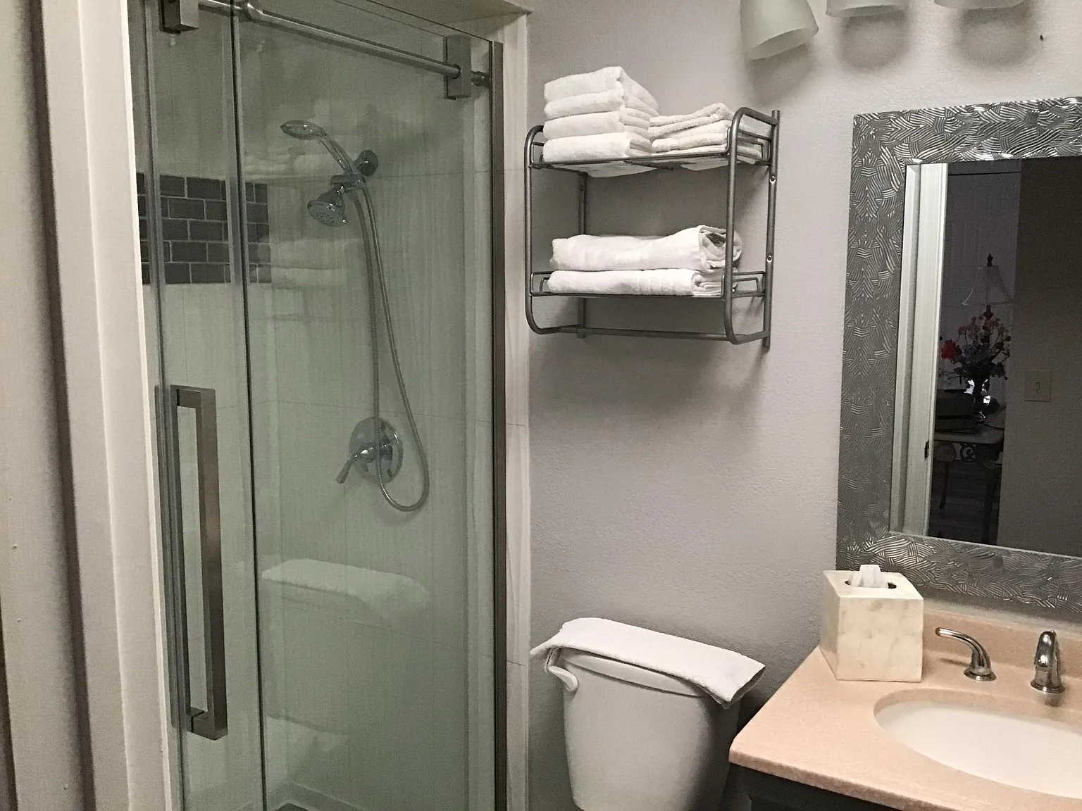 2 bed, 1325 sqft, $1,950 — Photo 4