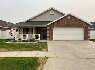 993 W 2250 N, Layton, UT 84041