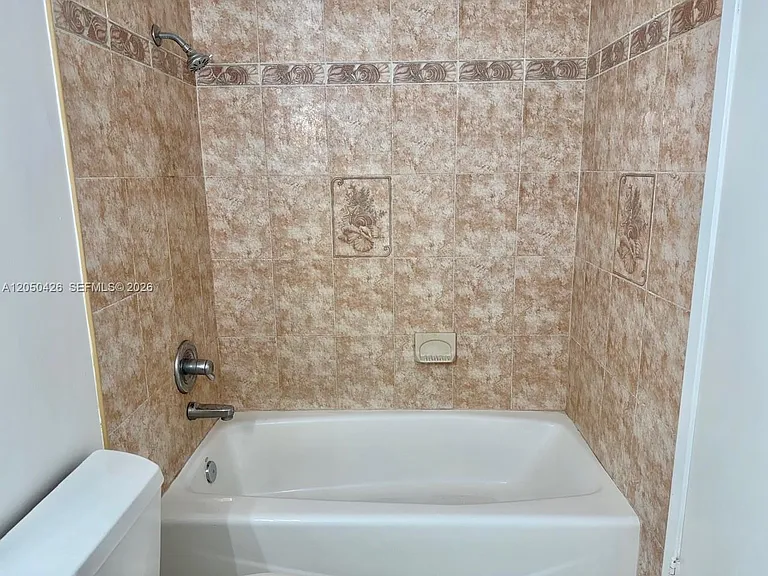 4400 Hillcrest Dr #308A — Photo 13