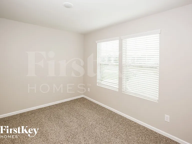 140 Jana Dr — Photo 13