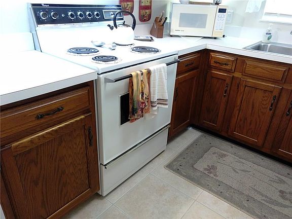 5th image of 26 Vista Gardens Trl