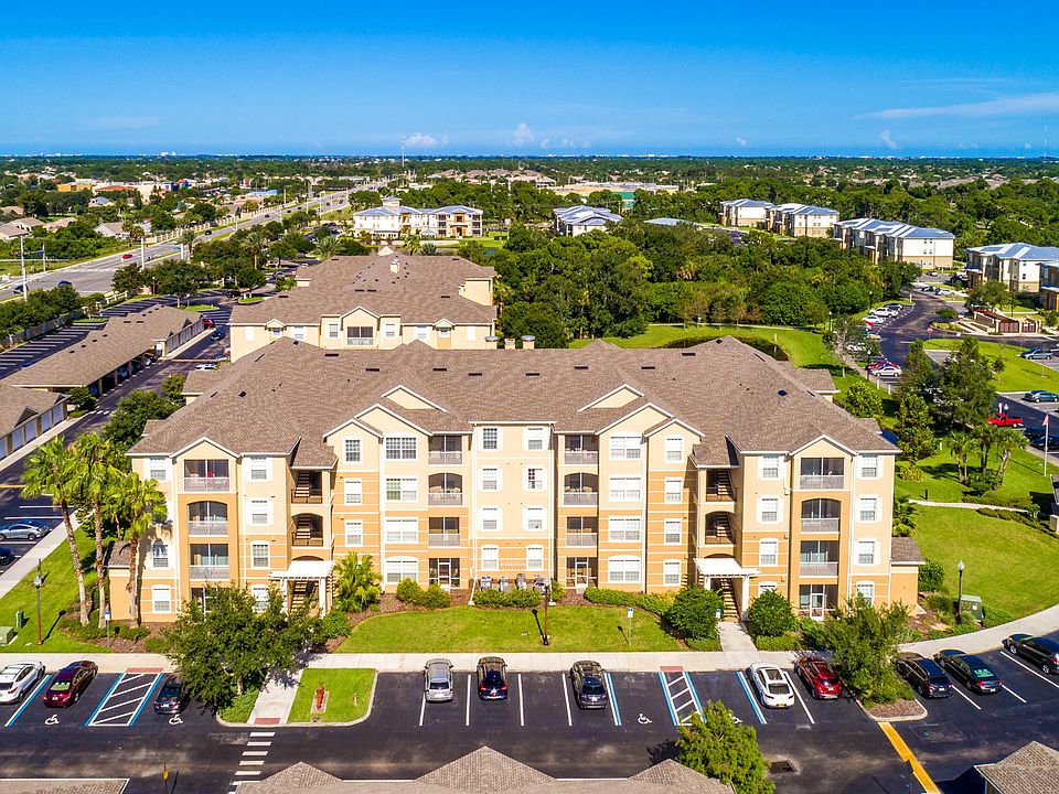 1st image of 1576 Peregrine Cir Unit 310