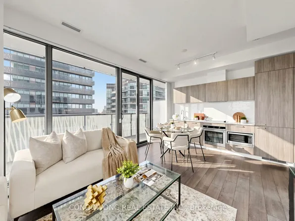 50 Charles St E #4203, Toronto, ON M4Y 0C3