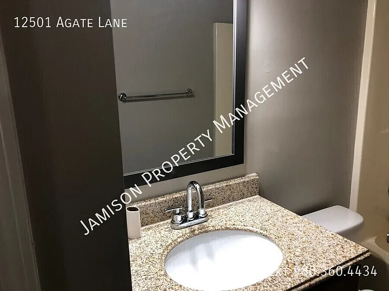 12501 Agate Ln — Photo 7
