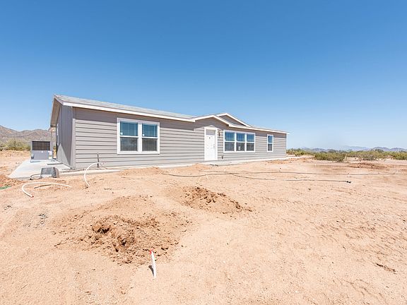 3rd image of 52823 W Road Runner Way