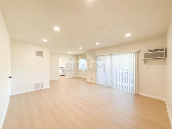 SEPULVEDA, 5433 Sepulveda Blvd APT 15, Sherman Oaks, CA 91411