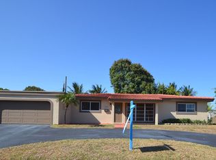 917 SE 14th Ct, Deerfield Beach, FL 33441