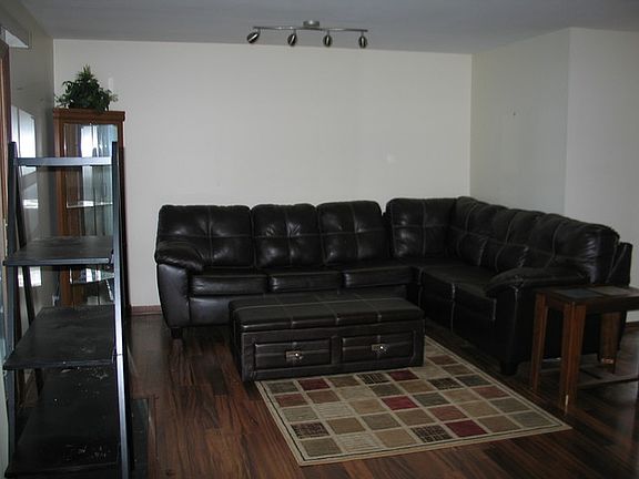 3rd image of 7011 Longmeadow Ln