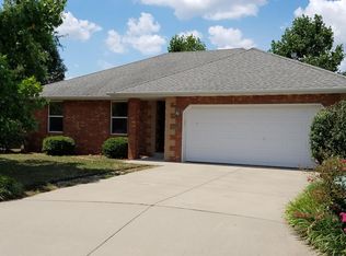 6009 N 8th Ave, Ozark, MO 65721