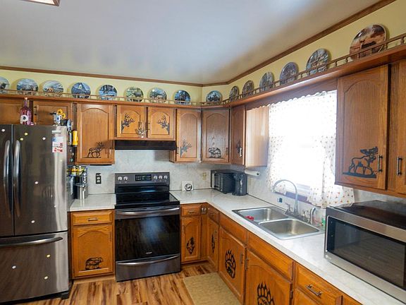 3rd image of 125 Fawn Ln