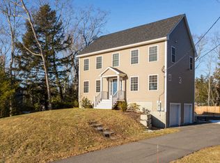 46 Greenbriar Dr, Eliot, ME 03903