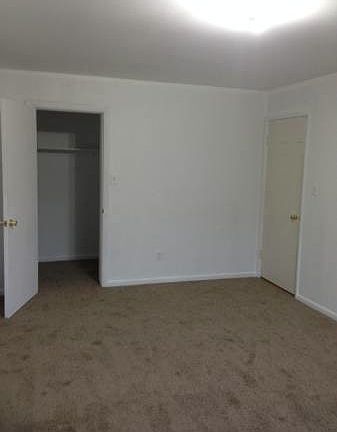 5th image of 7600 Savannah St