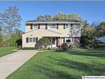 65 Maplewood Dr, Middletown, NJ, 07748